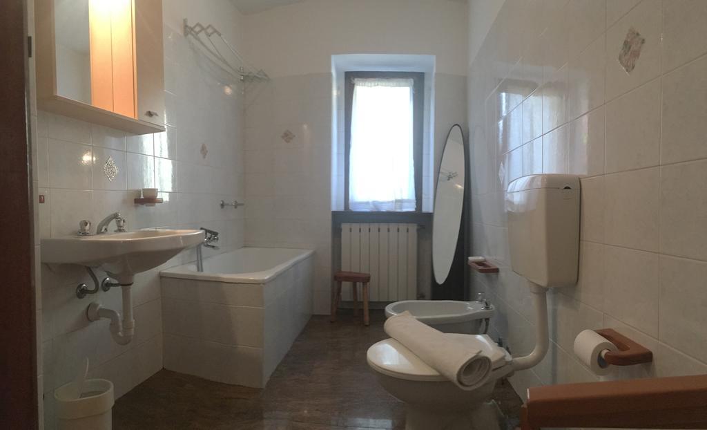 Agriturismo La Grange Pont-Saint-Martin Δωμάτιο φωτογραφία